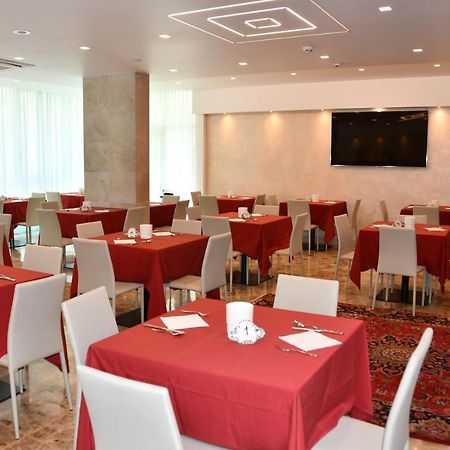 Hotel Playa Бибионе Экстерьер фото