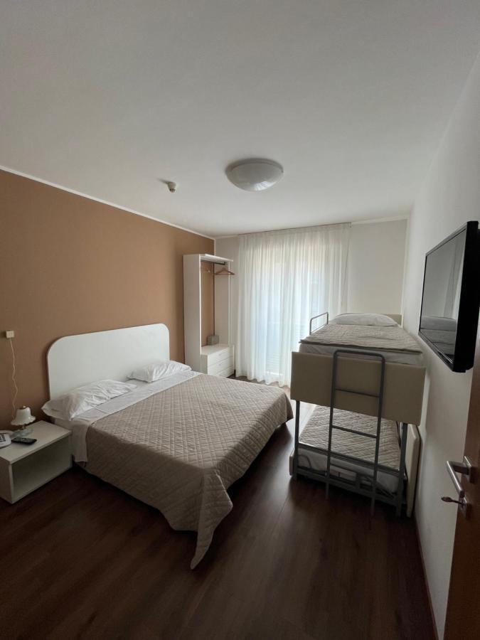 Hotel Playa Бибионе Экстерьер фото